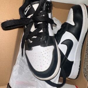 Toddler size 11 panda dunks